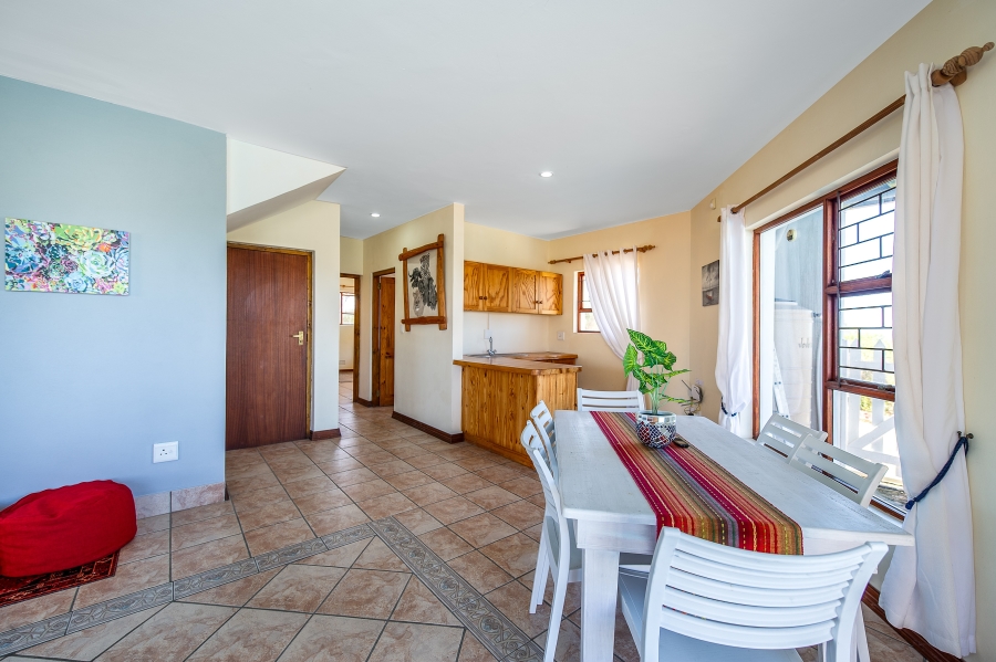 6 Bedroom Property for Sale in Cola Beach Western Cape